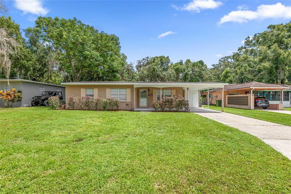 1108 OAK DRIVE