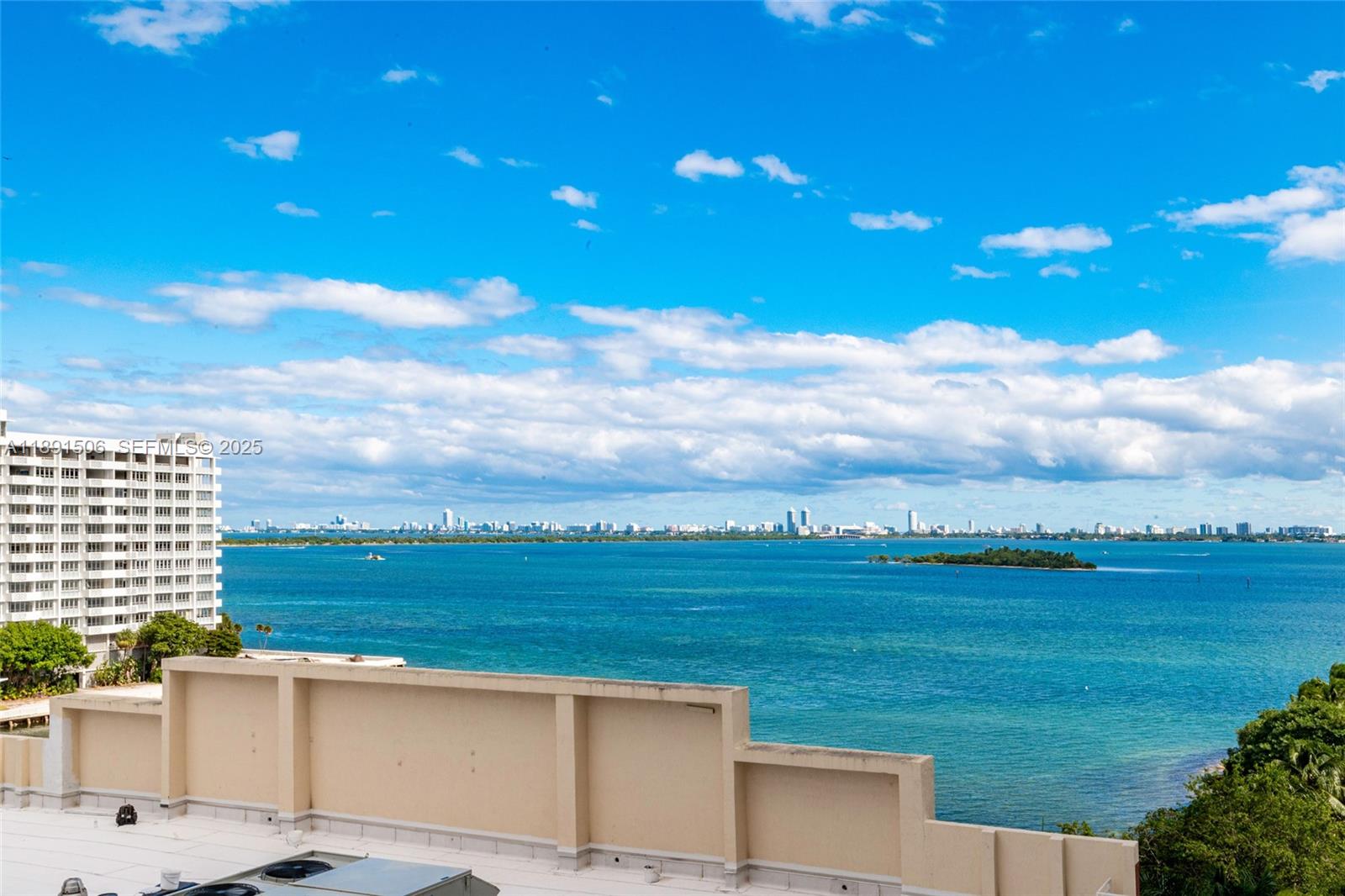 2000 N Bayshore Dr # 907, Miami FL 33137