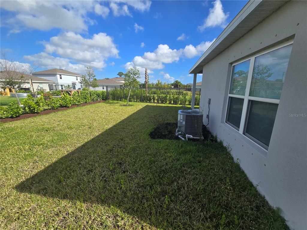 404 ACAI LANE, FORT PIERCE, FL — photo 5 of 15