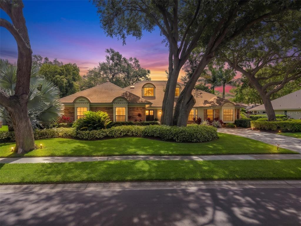 276 SHEFFIELD CIRCLE W