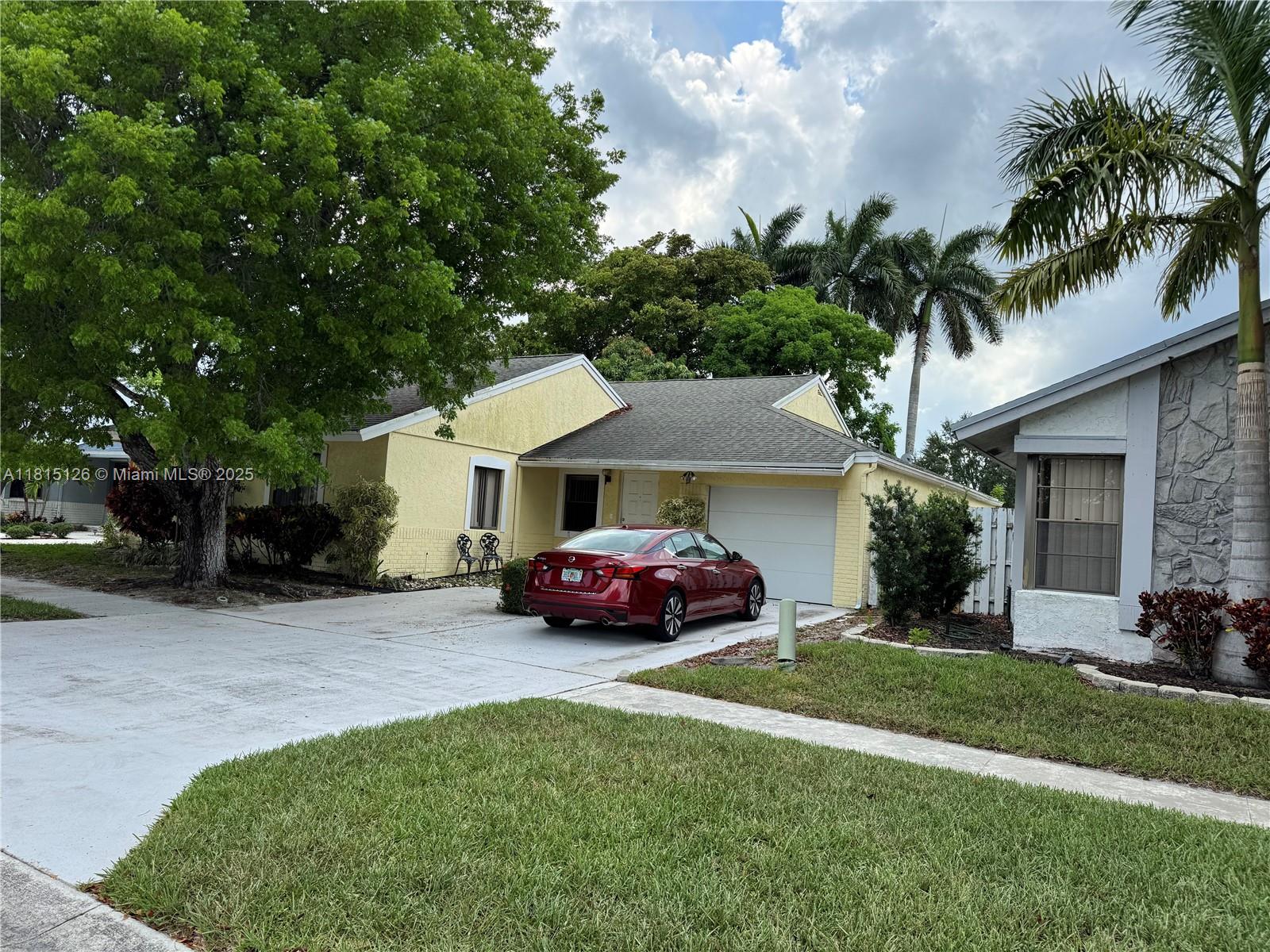 21386 Summertrace Cir, Boca Raton FL 33428