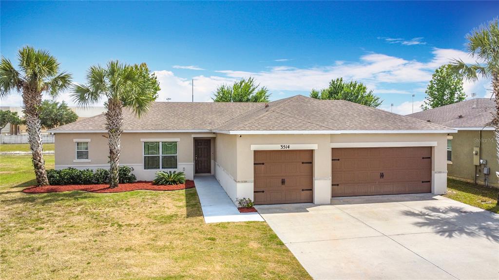3514 YACHT CLUB COURT