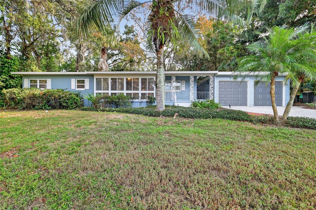 1726 OVERLOOK DRIVE
