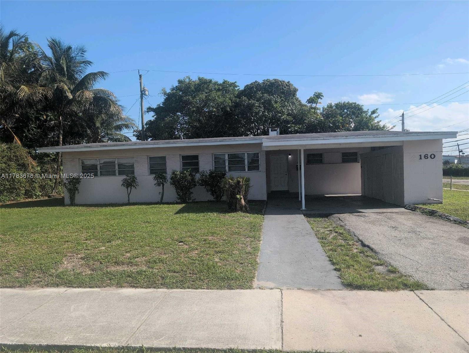 160 NW 193rd St, Miami Gardens FL 33169