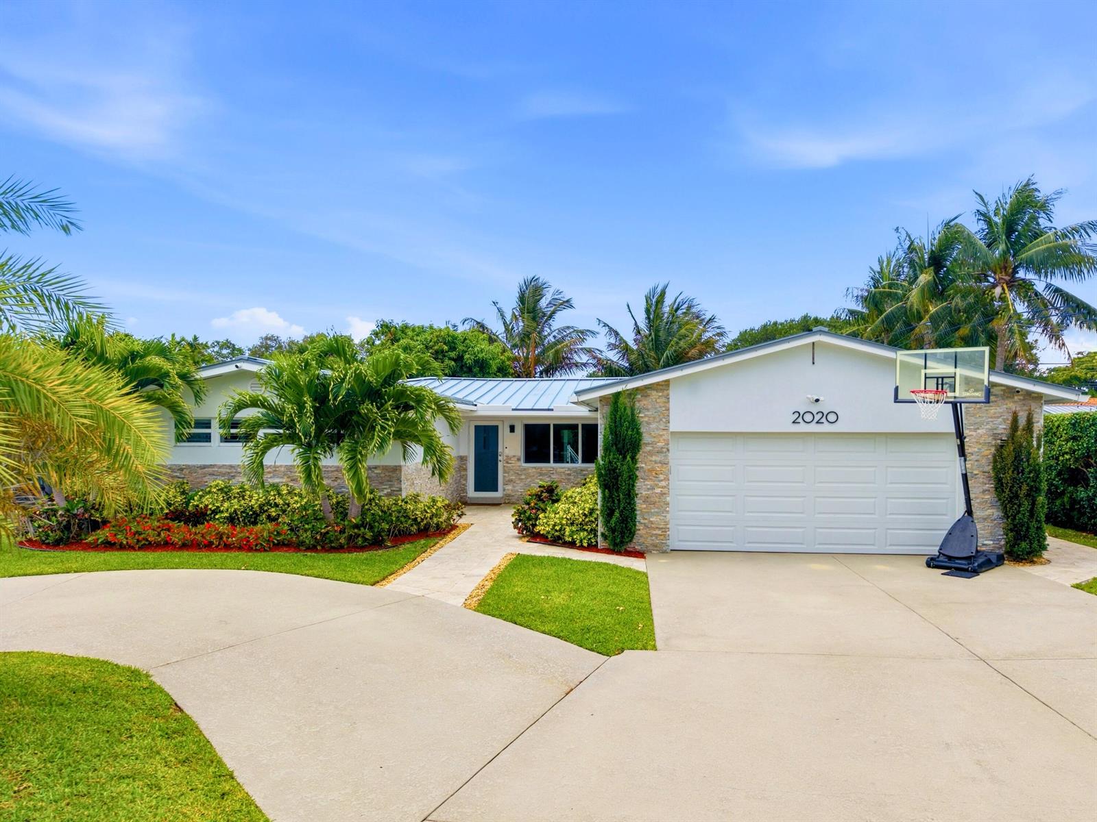 2020 NE 26th Street, Lighthouse Point FL 33064