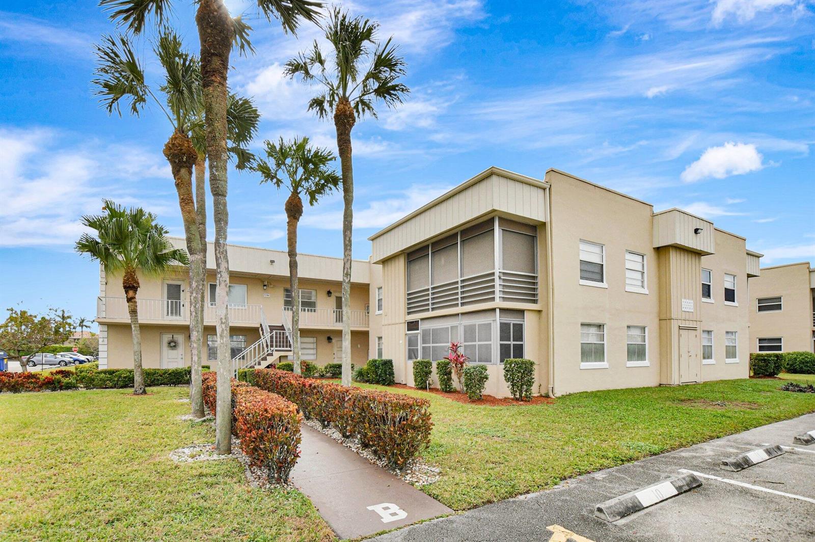 78 Burgundy B, Delray Beach FL 33484