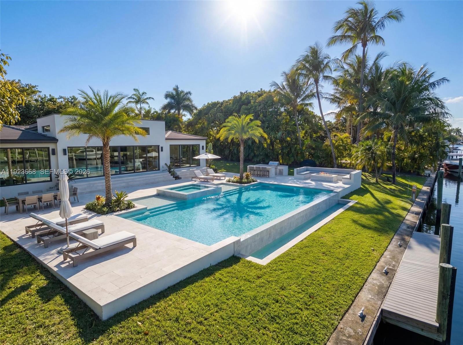 7425 Belle Meade Blvd, Miami FL 33138