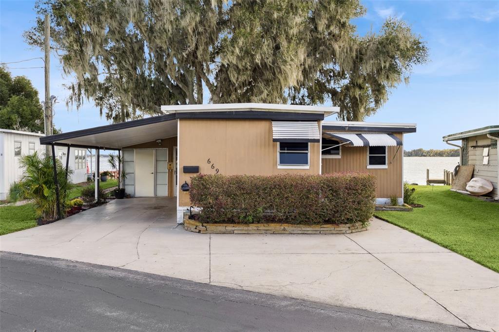 669 SINCLAIR CIRCLE