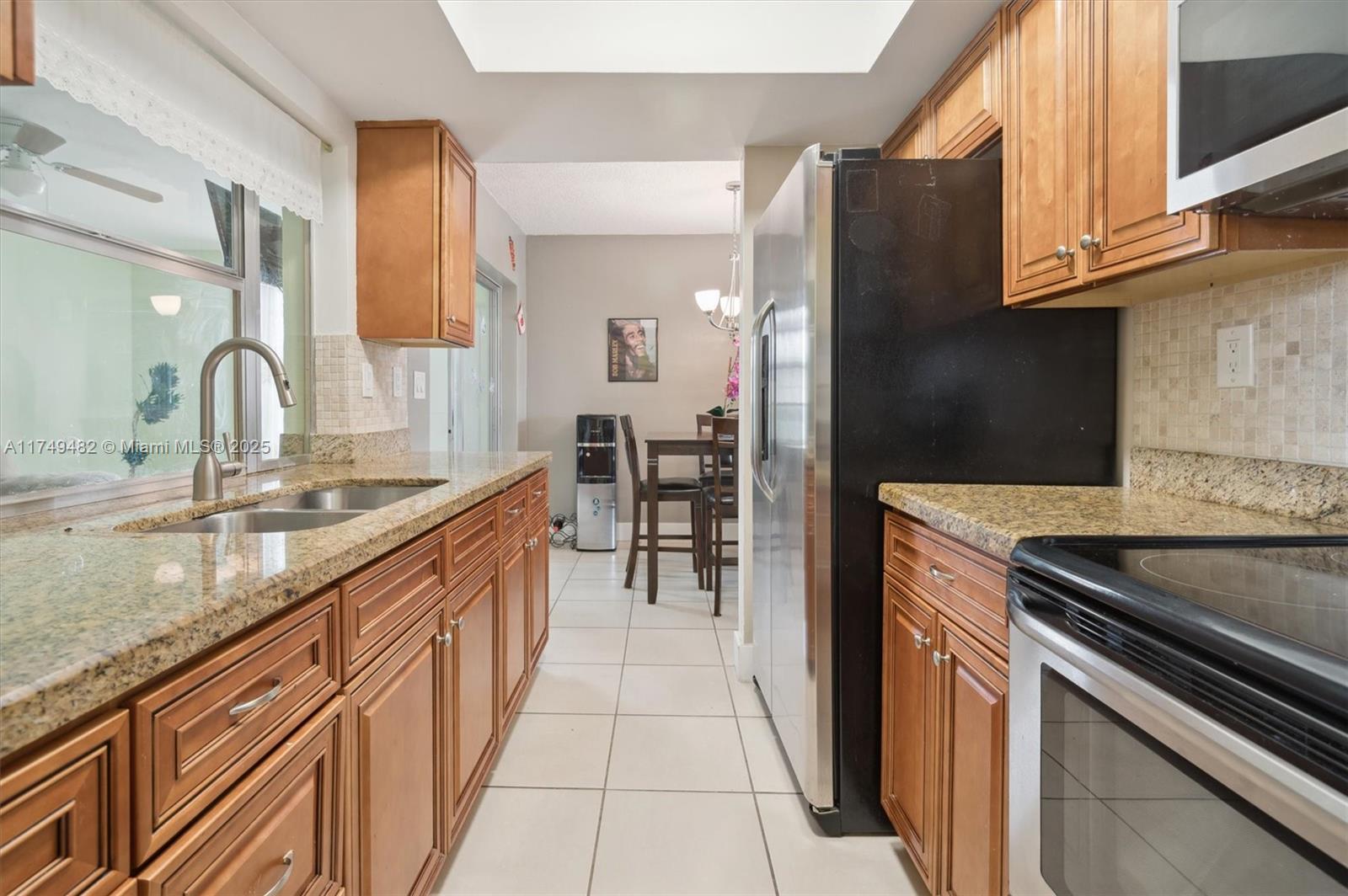 5707 NW 85th Ave, Margate FL 33321