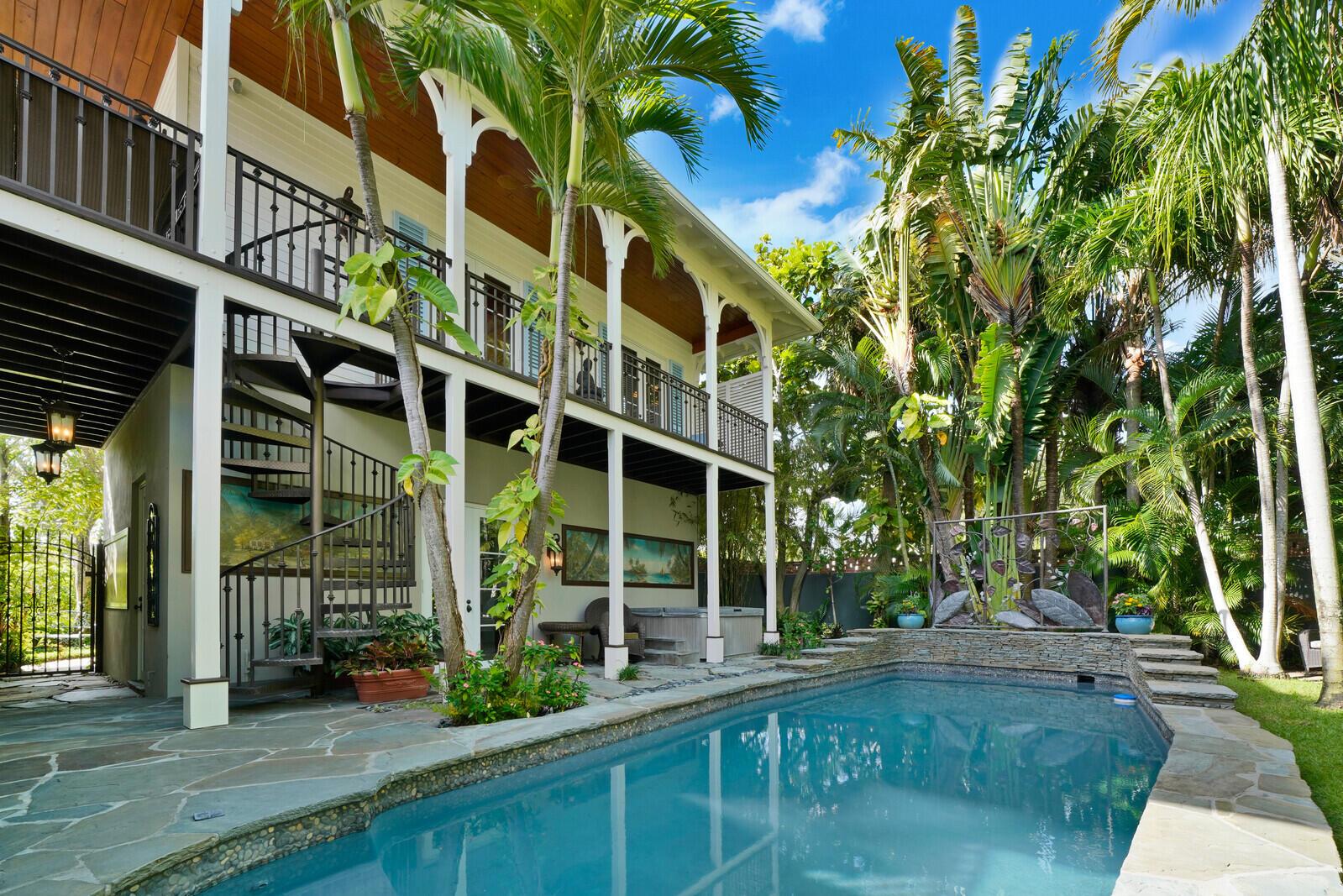 137 S Oak Street, Lantana FL 33462