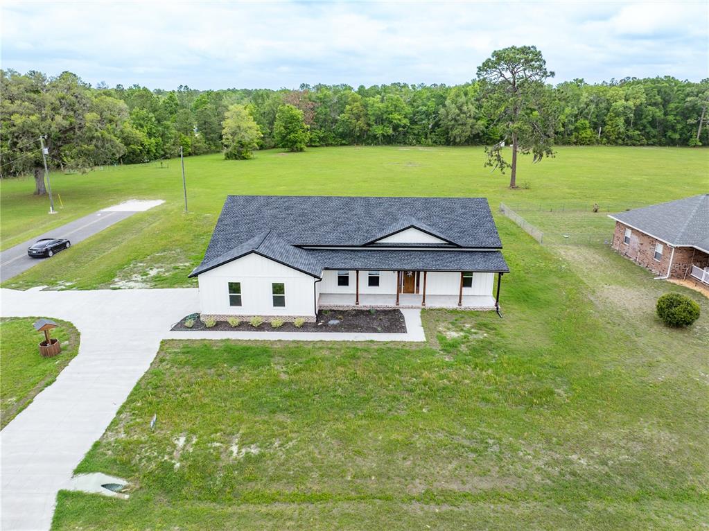151 SW SCOTT PLACE