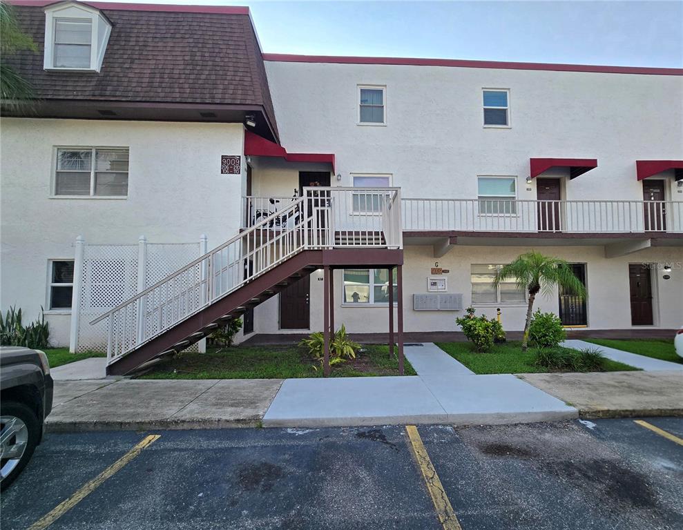 9009 TUDOR DRIVE UNIT G107