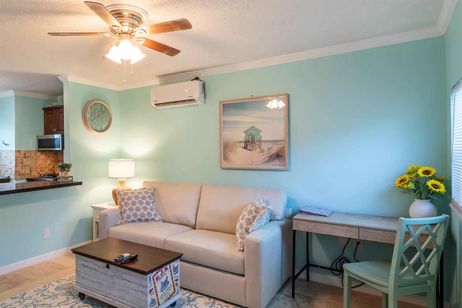 1724 37th Street, West Palm Beach FL 33407