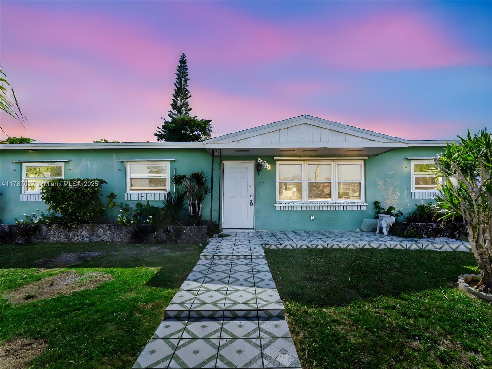 22534 SW 114th Pl, Miami FL 33170