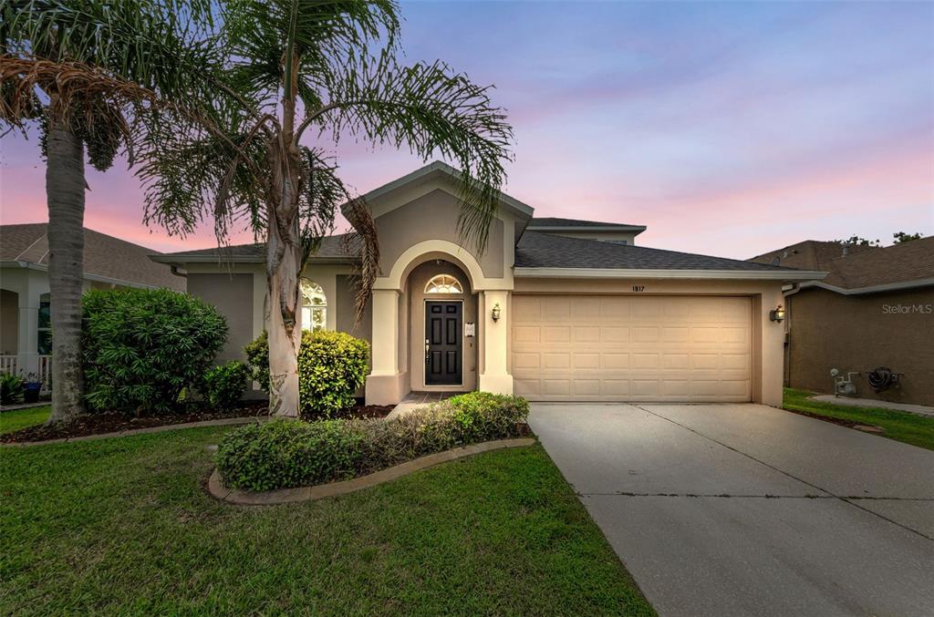 1817 LOCH HAVEN COURT