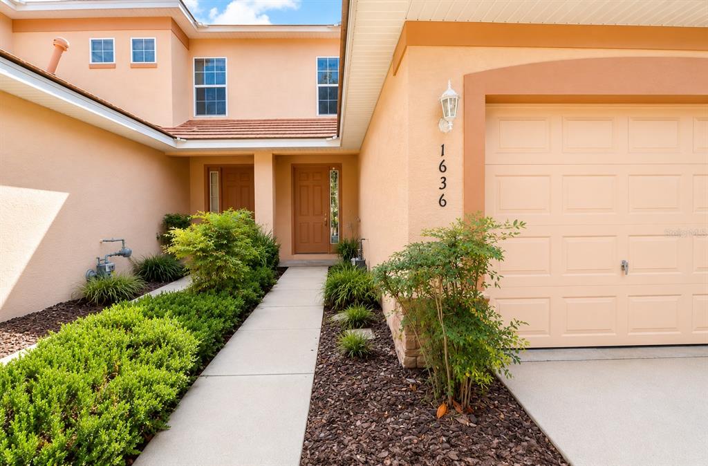1636 W SPRING MEADOW LOOP