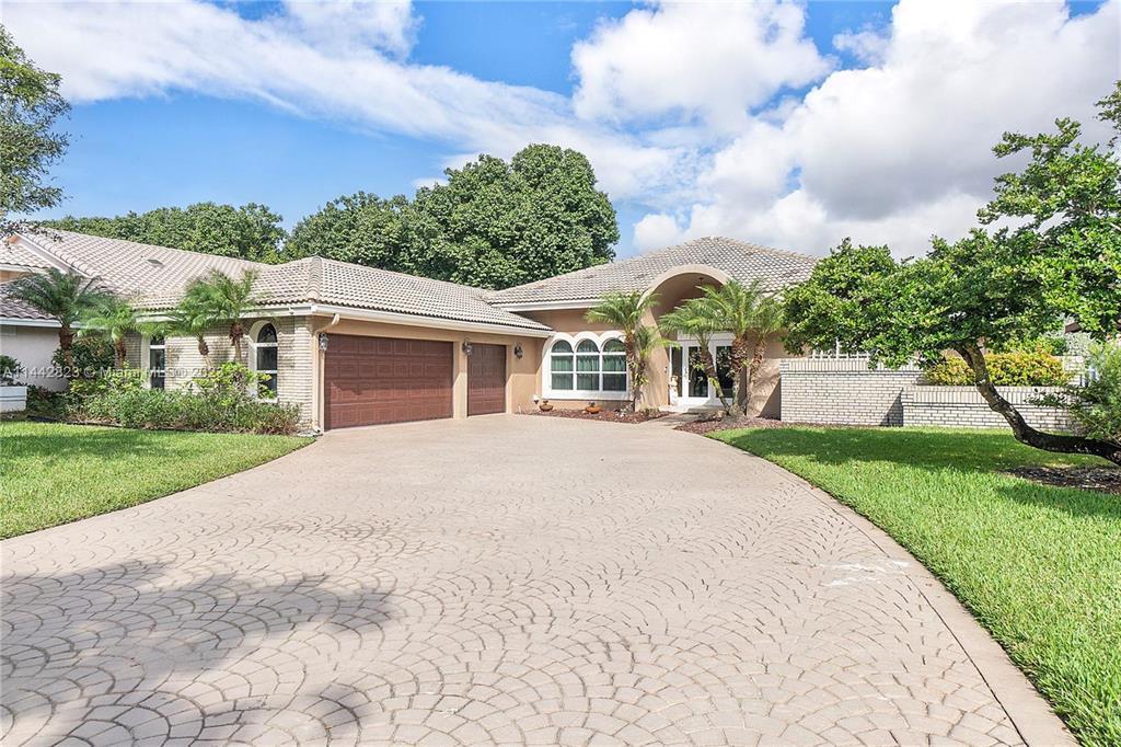 11999 Classic Drive, Coral Springs FL 33071