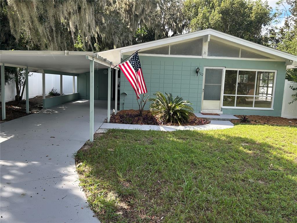 102 E PENDLETON AVENUE, EUSTIS, FL — photo 2 of 30