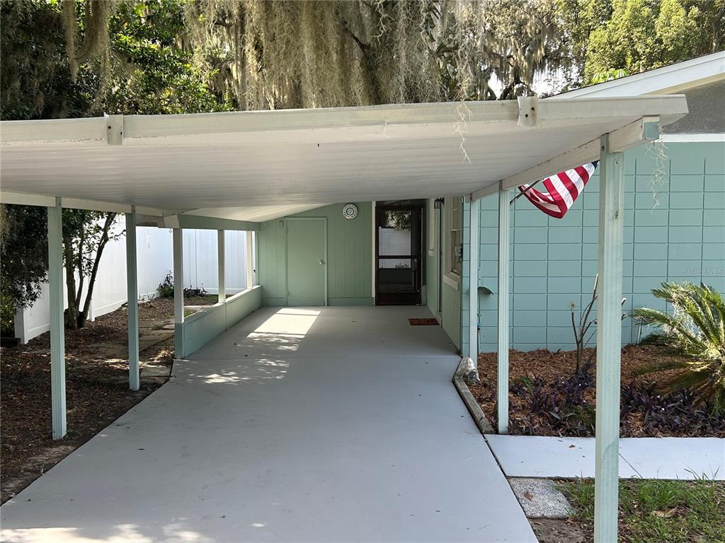 102 E PENDLETON AVENUE, EUSTIS, FL — photo 5 of 30