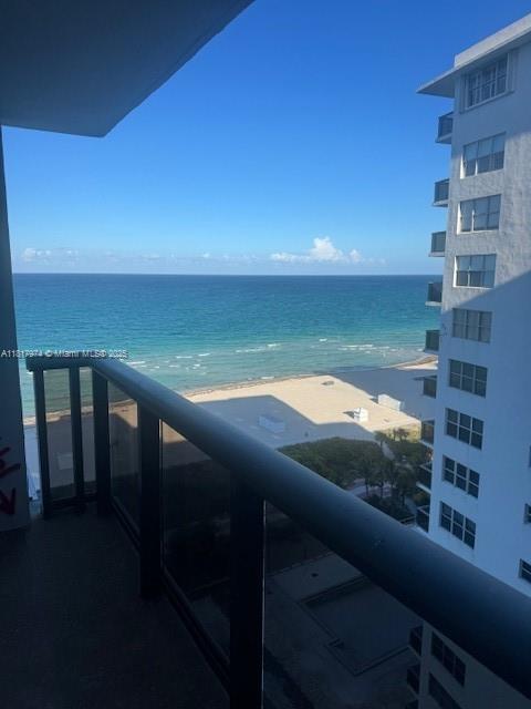 6039 Collins Ave # 1516, Miami Beach FL 33140