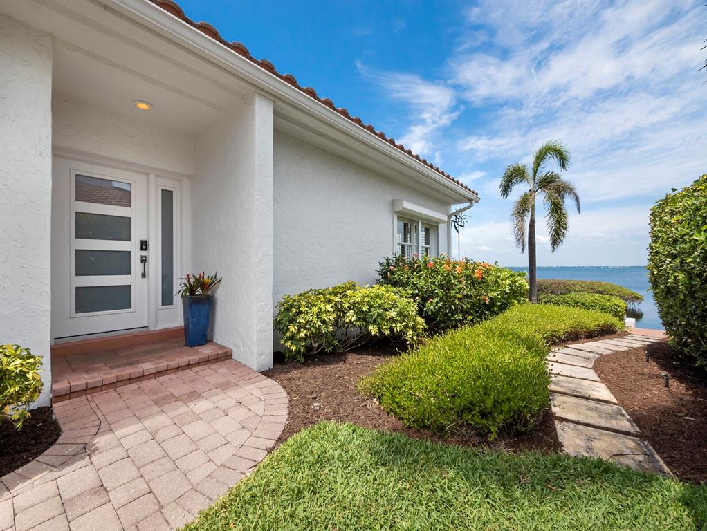2282 HARBOUR COURT DRIVE