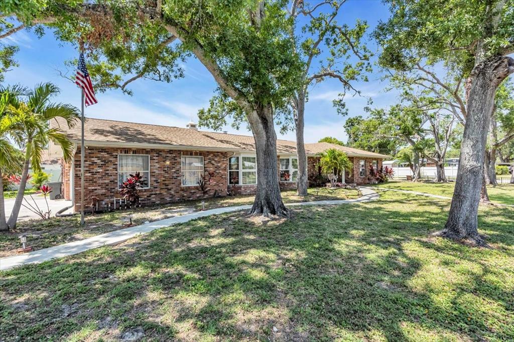 7920 43RD STREET N, PINELLAS PARK, FL — photo 5 of 30