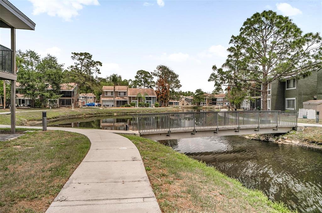 5111 EAGLESMERE DRIVE UNIT D10, ORLANDO, FL — photo 4 of 25