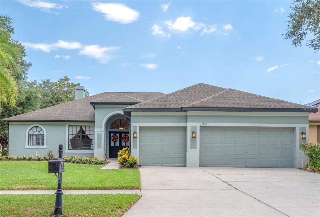 2219 LONGMORE CIRCLE