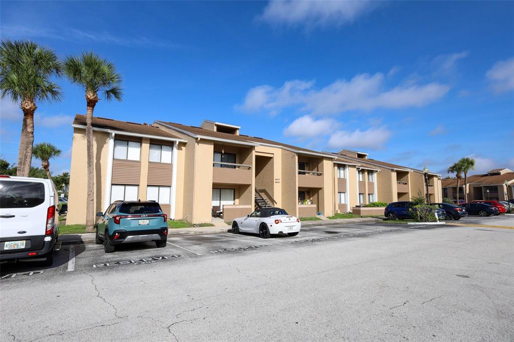 5027 VINELAND ROAD UNIT 5027