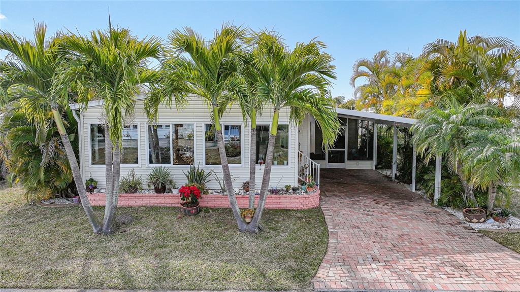 19 DEL PRADO DRIVE
