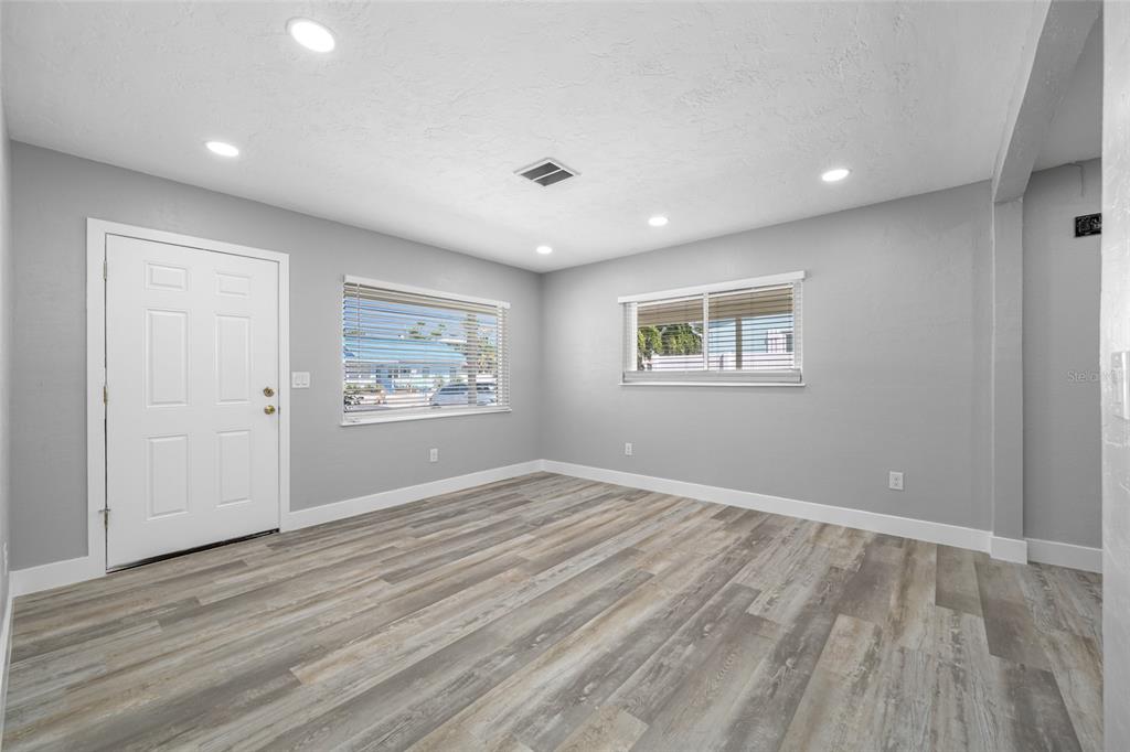 340 79TH AVENUE, ST PETE BEACH, FL — photo 5 of 30