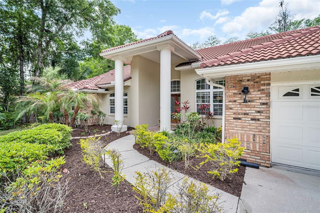 1404 EAST LAKE WOODLANDS PARKWAY
