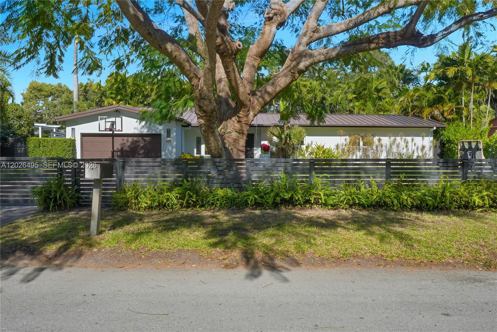 6111 SW 86th St, South Miami FL 33143