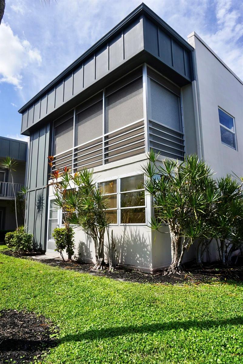 307 Burgundy # G, Delray Beach FL 33484