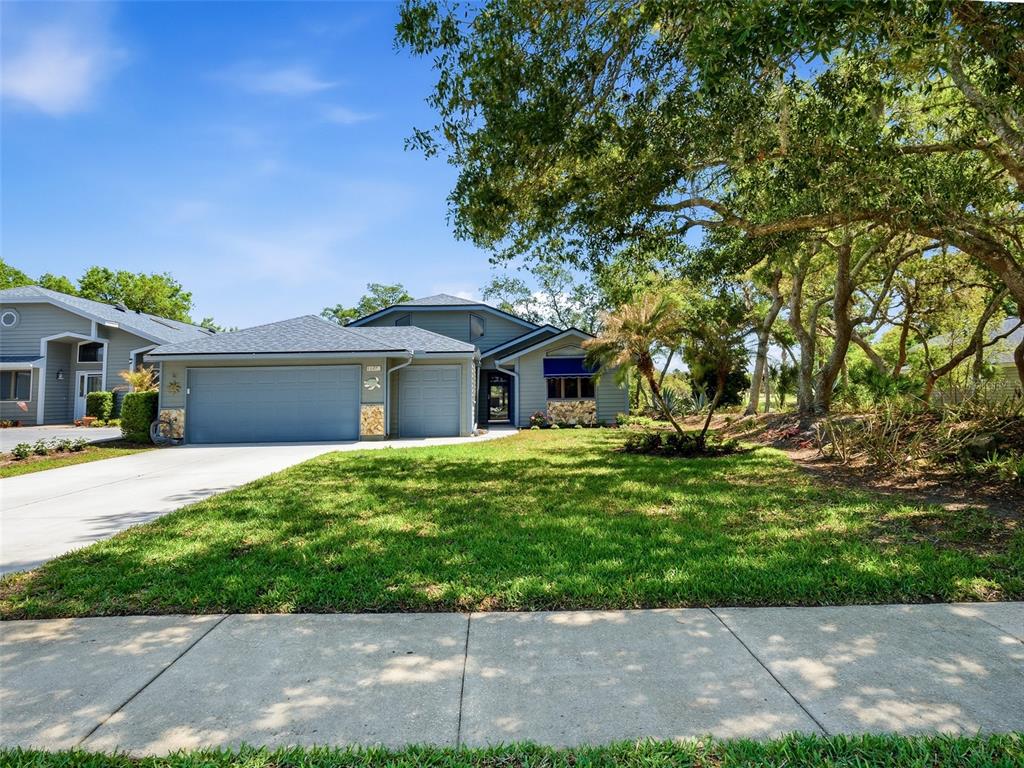 1107 LOCH LOMOND COURT