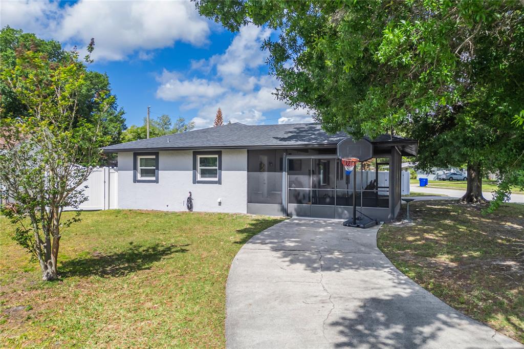 2 S LAVON AVENUE