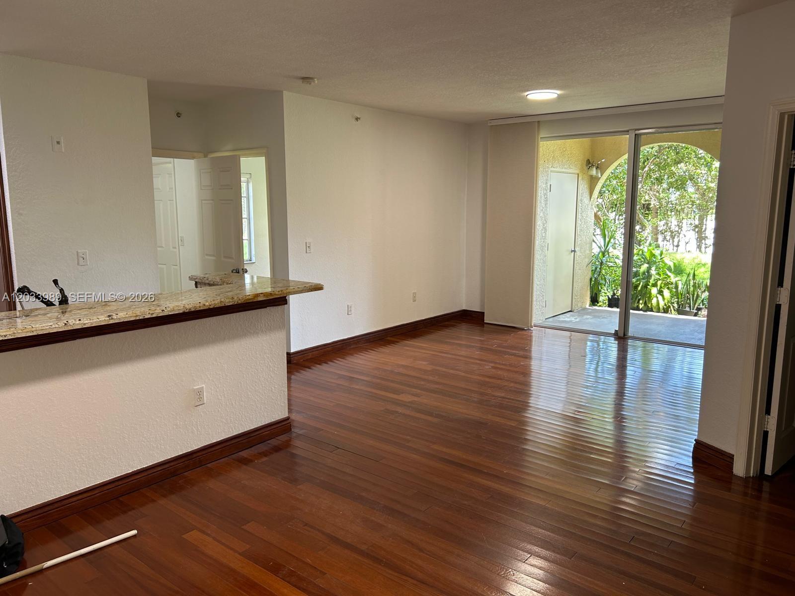 2516 Centergate Dr # 102, Miramar FL 33025