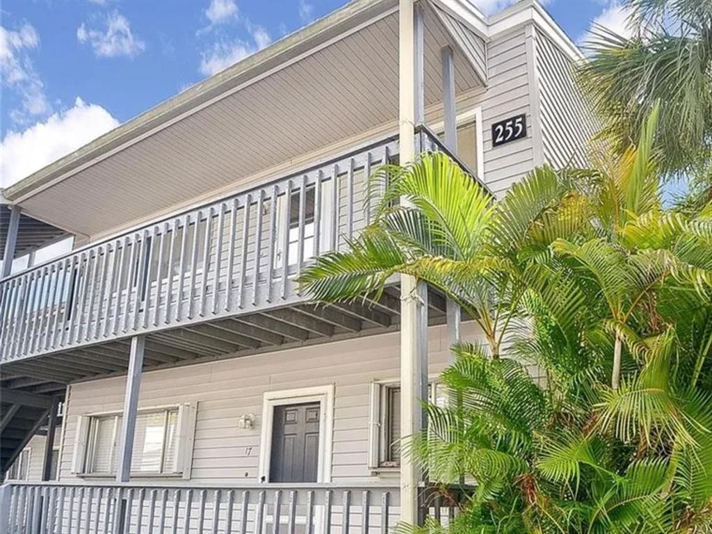 255 FENWICK DRIVE UNIT 18