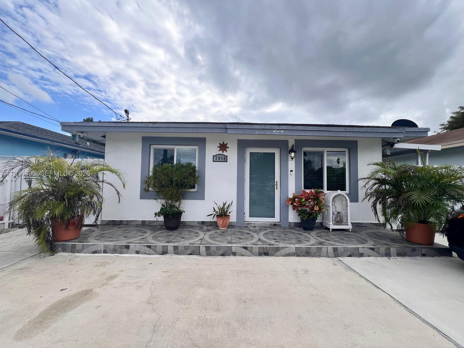 2850 NW 56th St, Miami FL 33142