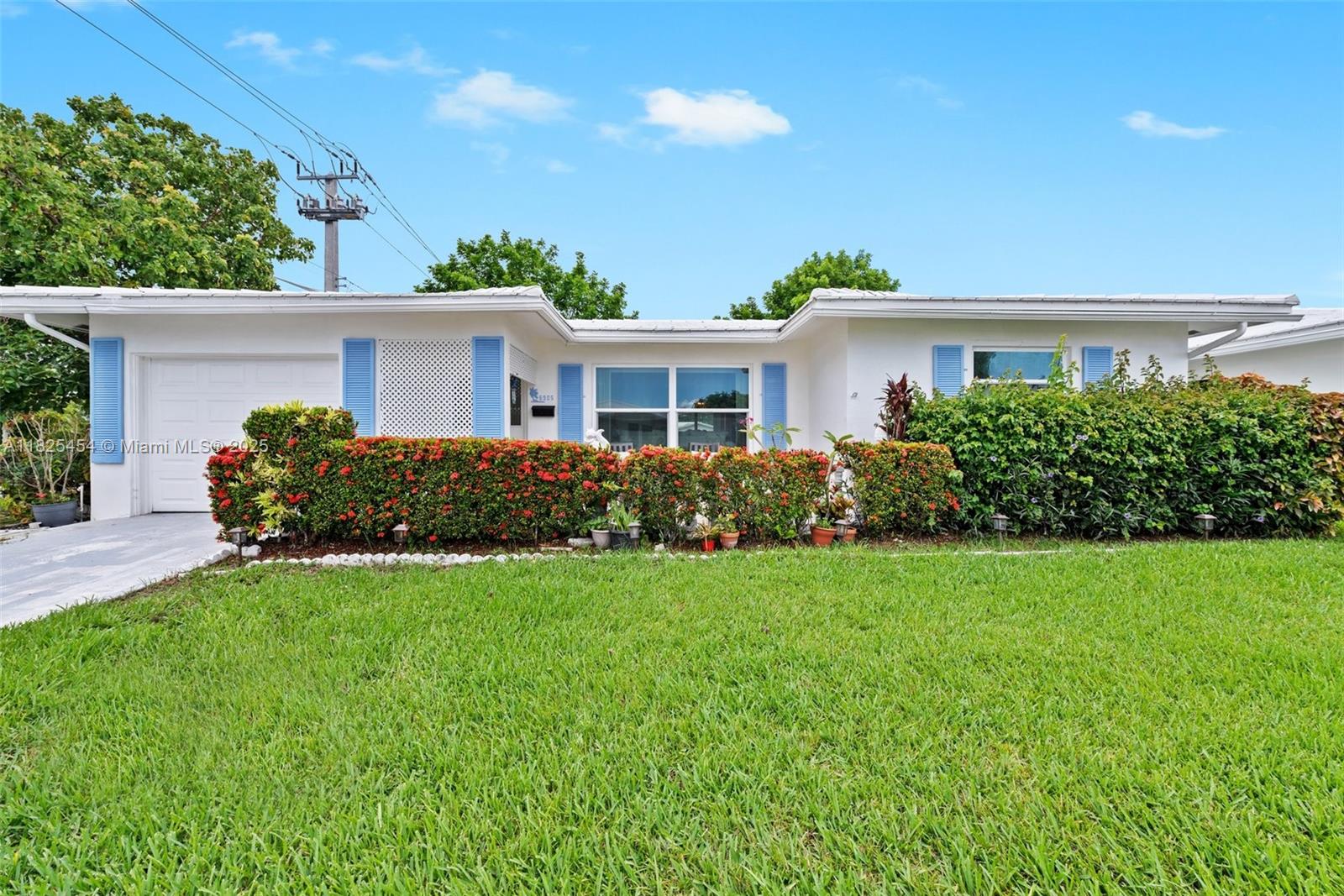 6905 NW 73rd St, Tamarac FL 33321