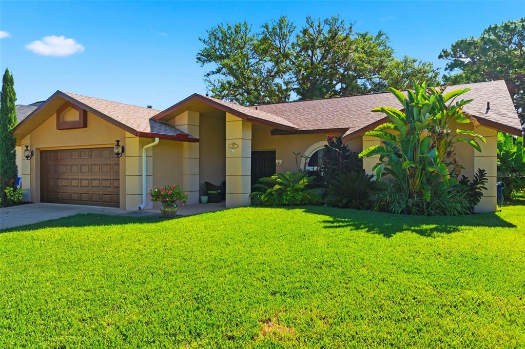 5226 SALTAMONTE DRIVE
