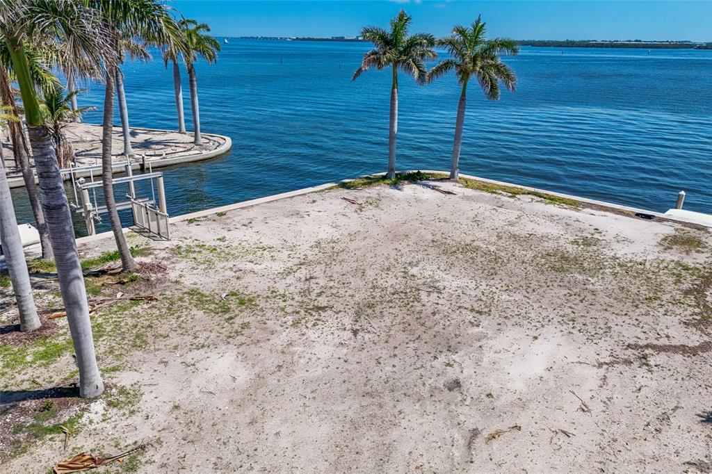 407 20TH PLACE, BRADENTON BEACH, FL — photo 2 of 23