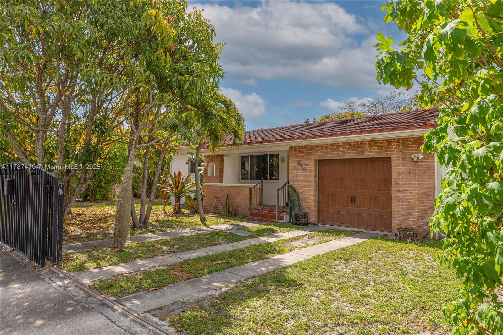 1080 NW 134th St, North Miami FL 33168