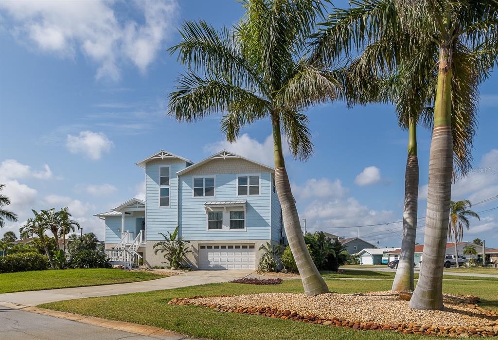 5040 WATERSIDE DRIVE, PORT RICHEY, FL — photo 2 of 30