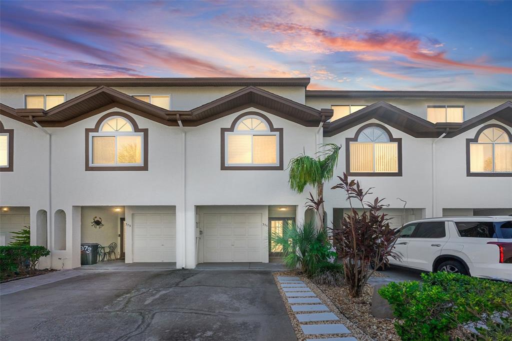 375 MADEIRA CIRCLE