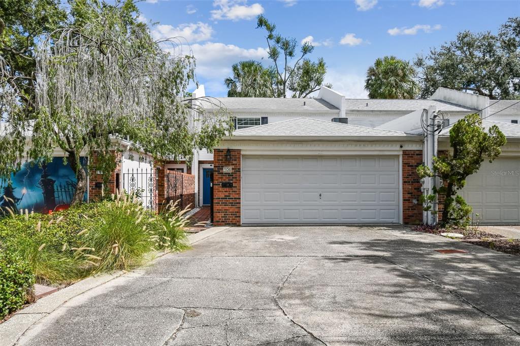 106 S LAUBER WAY