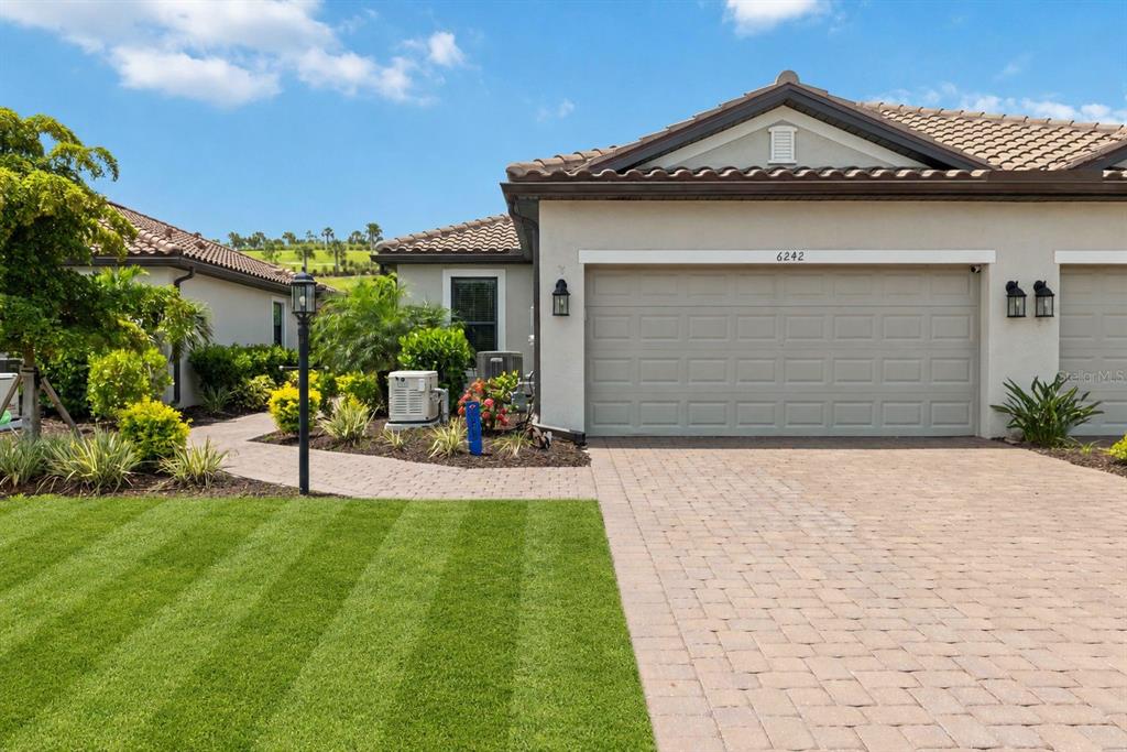 6242 GRANDVIEW HILL COURT