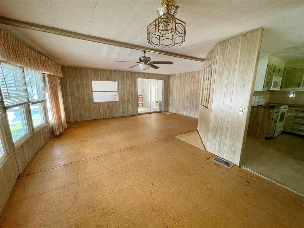 36 MAPLE LEAF COURT, PALM HARBOR, FL — photo 5 of 29
