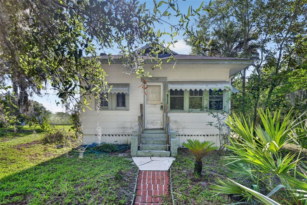 1059 BEDELL AVENUE