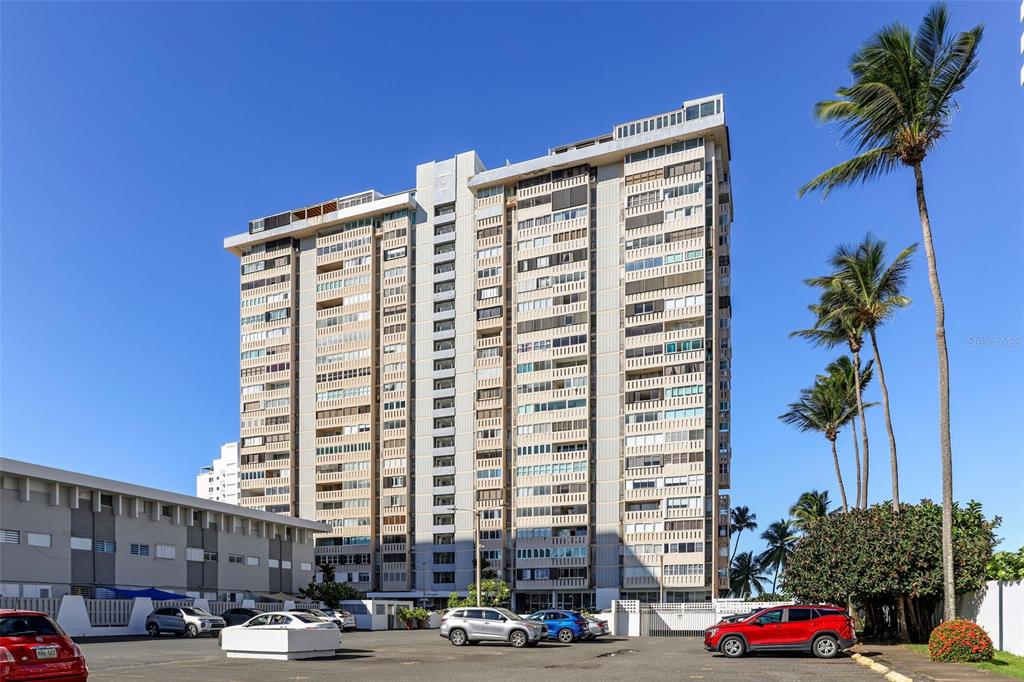 1479 ASHFORD UNIT 516